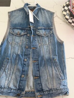 Zara Sleeveless Denim Vest in Faded Blue